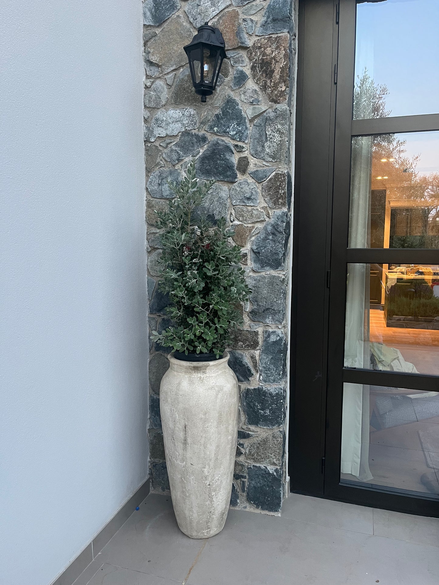 Ancient Silhouette Pot
